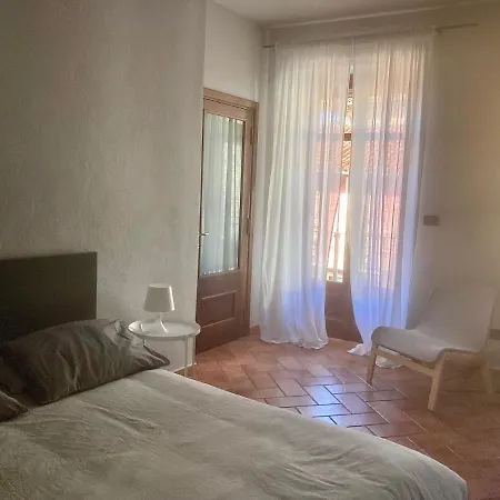 Da Emi - La Casetta In Piazza Hébergement de vacances Monforte dʼAlba