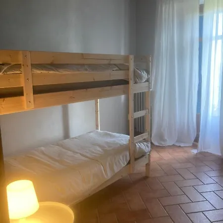 Da Emi - La Casetta In Piazza Semesterbostad *