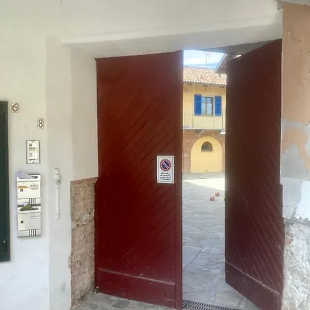 Da Emi - La Casetta In Piazza Hébergement de vacances Monforte dʼAlba