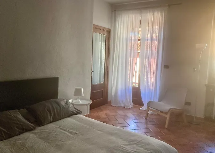 Da Emi - La Casetta In Piazza Hébergement de vacances Monforte dʼAlba