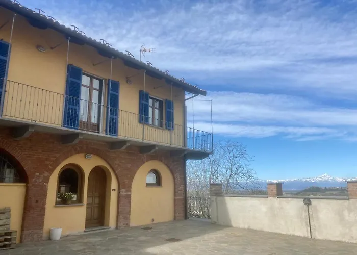 Da Emi - La Casetta In Piazza Hébergement de vacances